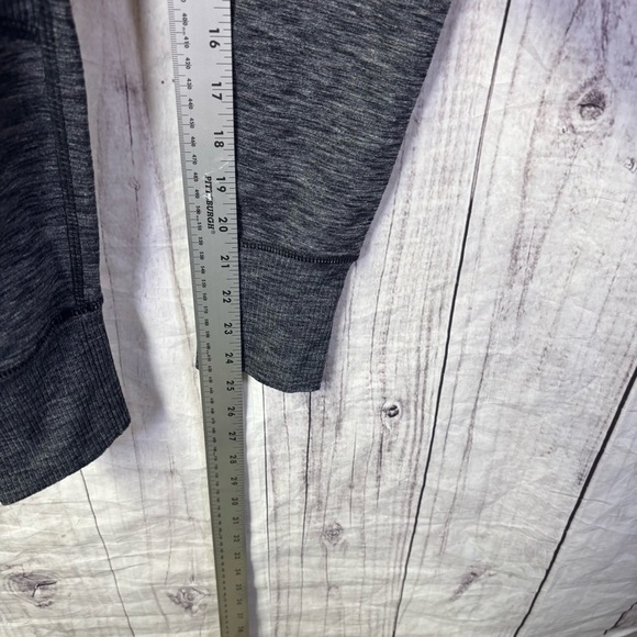 Athleta Heathered Gray Pocketed Leggings Small - Picture 8 of 8